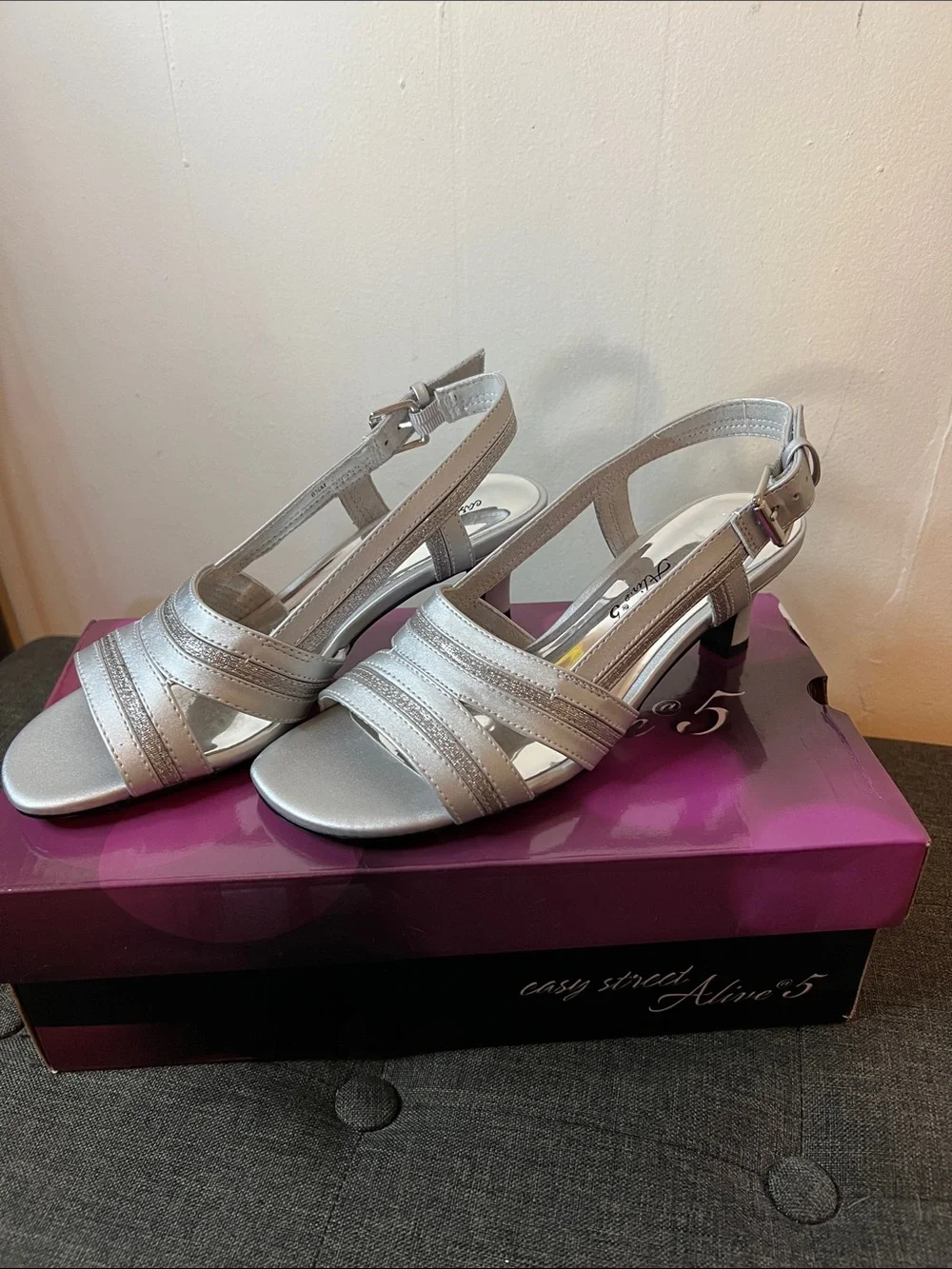 easy street  Dance flex sole Silver Strappy Slingback Heels